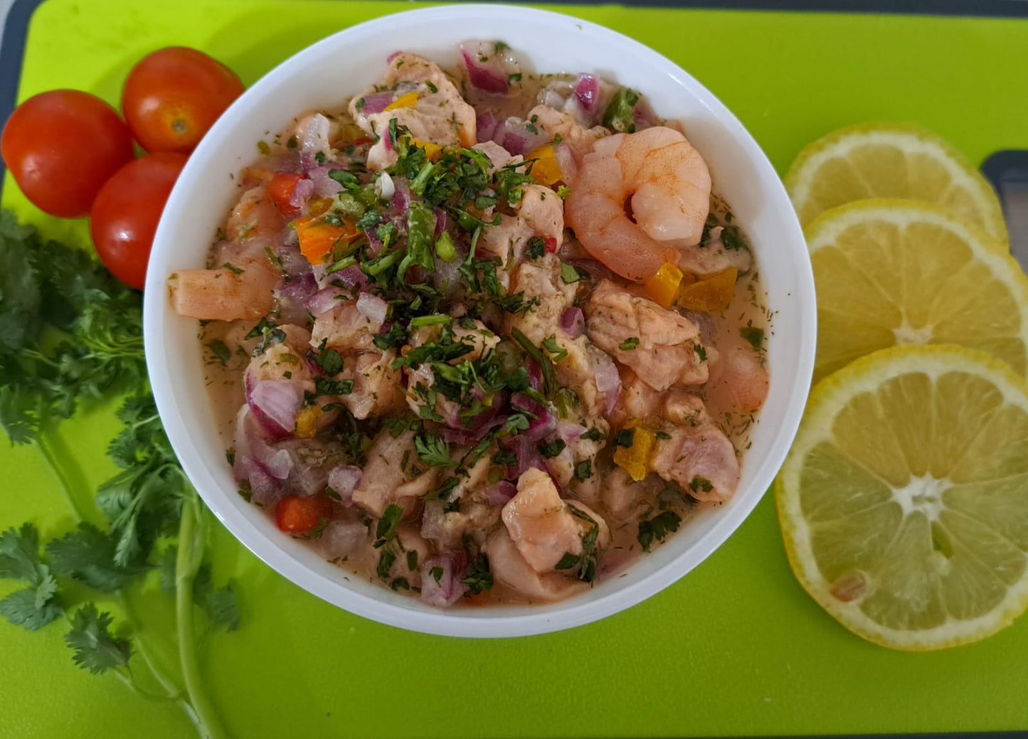 Ceviche Salmón Camarón